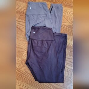 90 Degrees Leggings (two)